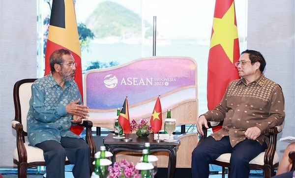 PM meets Timor Leste counterpart in Indonesia hinh anh 1