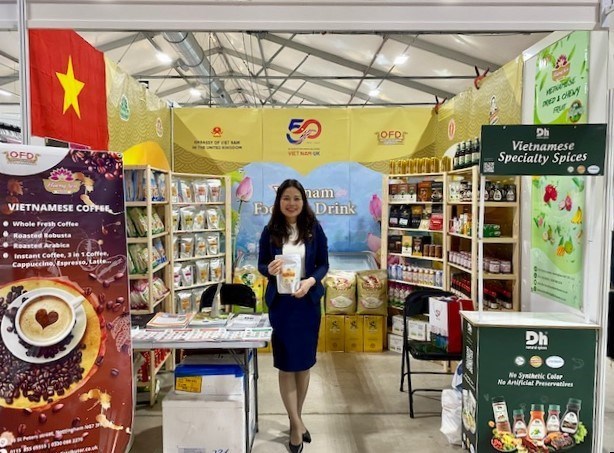 Vietnamese farm produce introduced at largest agri-food fair in Northern Ireland hinh anh 1