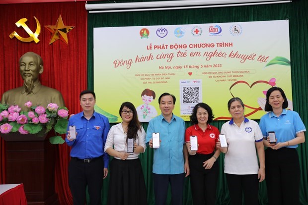 Fund-raising programme aims to lift poor children out of poverty hinh anh 1