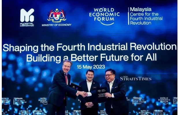 Malaysia sets up first centre for fourth industrial revolution hinh anh 1
