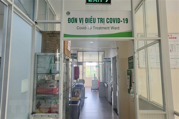 Vietnam logs nearly 2,000 new COVID-19 cases on May 15 hinh anh 1