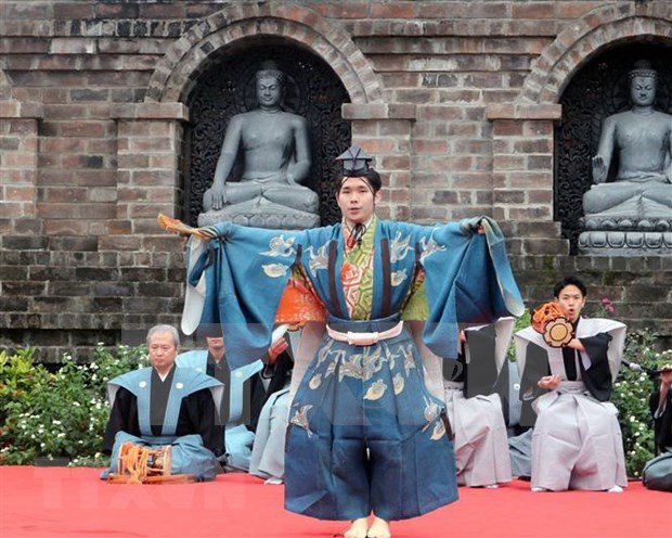 Ha Nam hosts Japan traditional art exchange hinh anh 2