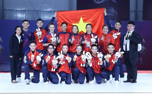 Vietnam firm on top of SEA Games 32 tally with 107 golds hinh anh 3