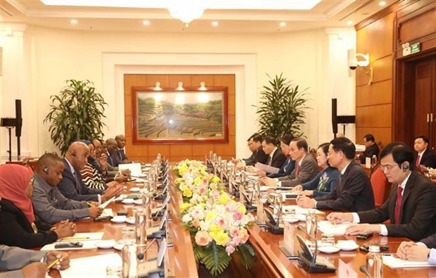 Vietnamese, Tanzanian parties enhance cooperation hinh anh 1