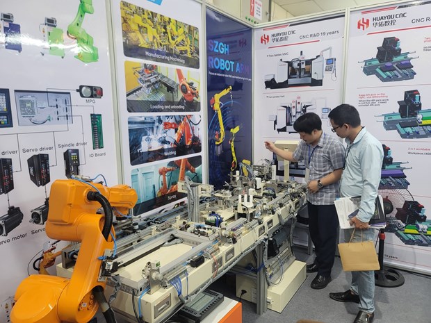 Hanoi industrial products, equipment and automation fair kicks off hinh anh 1