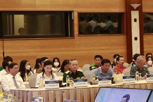 Seminar discusses orientations for rapid and sustainable national development hinh anh 1