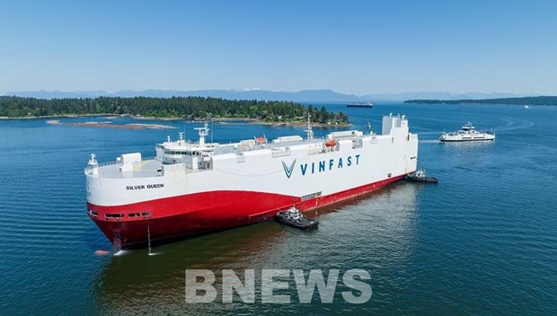 First VinFast VF 8 batch arrives at Canada port hinh anh 1