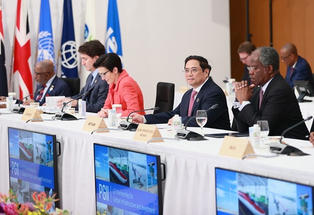 PM Chinh addresses G7 expanded Summit’s 2nd session hinh anh 1