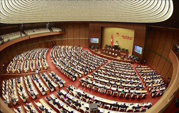 Deputies discuss socioeconomic performance at NA’s fifth session hinh anh 1