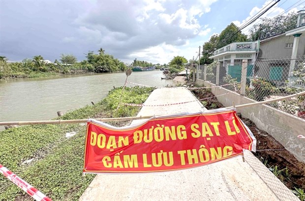 Can Tho city faces serious erosion along rivers hinh anh 1