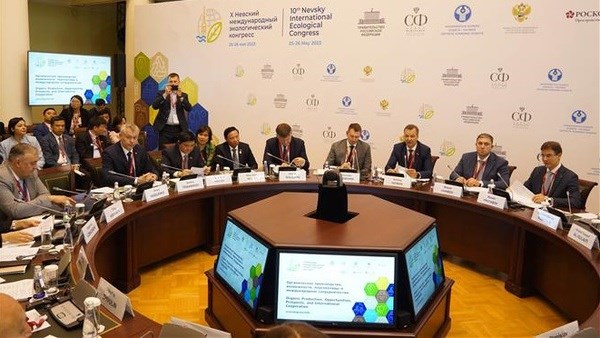 NA delegation attends Nevsky International Ecological Congress in St. Petersburg hinh anh 1