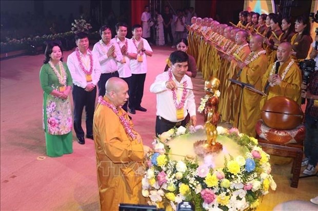 Buddha's 2567th birthday celebrated in Ninh Binh province hinh anh 2