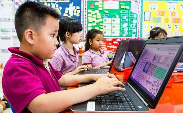 Greater efforts to better protect children on cyberspace hinh anh 1