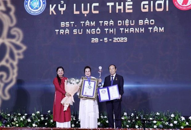 Yixing teapot collection sets world record hinh anh 2