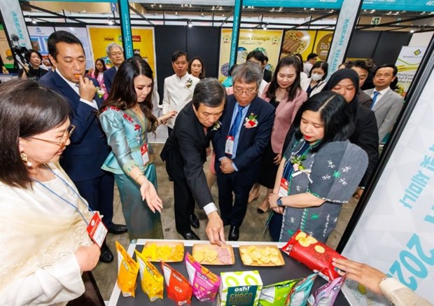 ASEAN, RoK boost business ties in food, beverage hinh anh 1