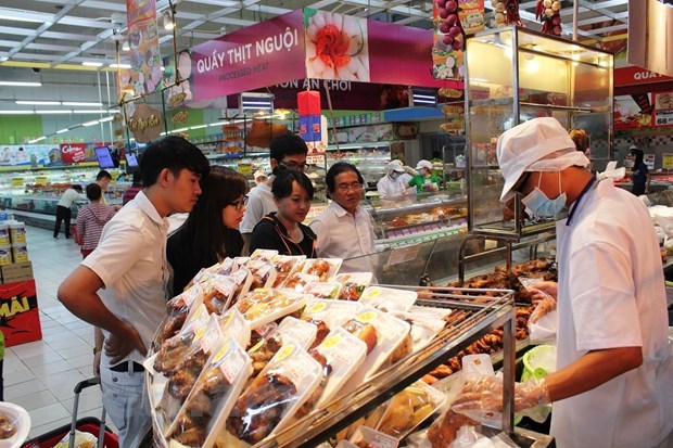 HSBC: Vietnam’s services sector a bright spot hinh anh 3
