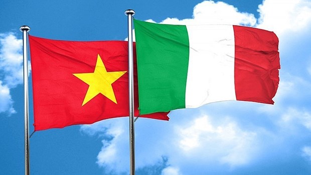 Top leaders congratulate Italy on National Day hinh anh 1