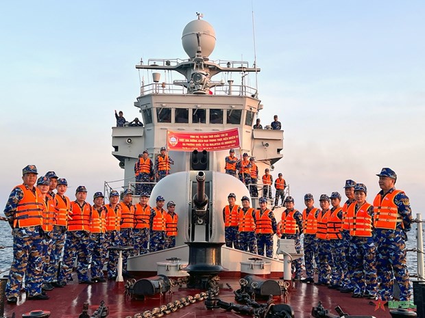 Vietnamese naval ship joins naval exercise in Indonesia hinh anh 1