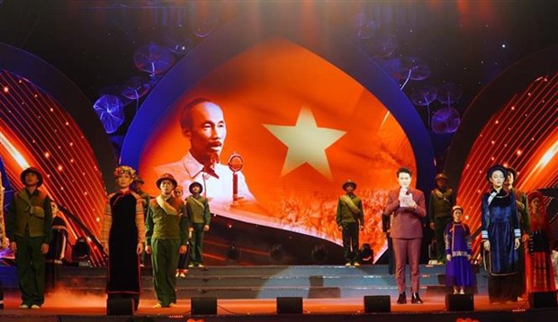 Art programme honours President Ho Chi Minh hinh anh 1