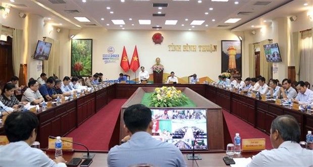 Binh Thuan continues to step up development of industry, tourism, agriculture hinh anh 2
