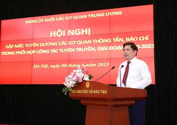 Press agencies honoured for contributions to Party ideology protection hinh anh 2