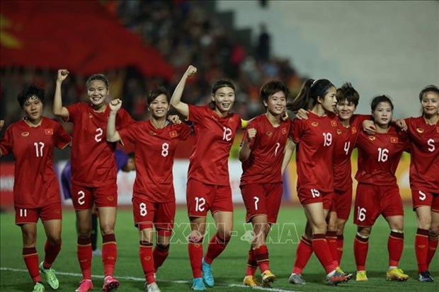 National women’s football team climbs one place on global ranking hinh anh 1