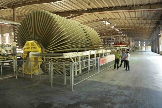 Firms call for support as wood exports slump hinh anh 1