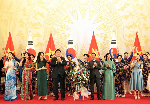 President of Republic of Korea wraps up State visit to Vietnam hinh anh 3