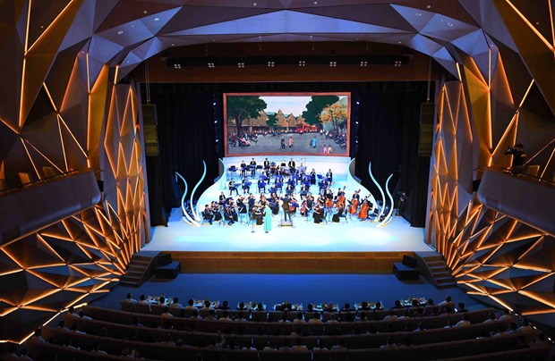 Ho Guom Opera opens in Hanoi downtown hinh anh 2