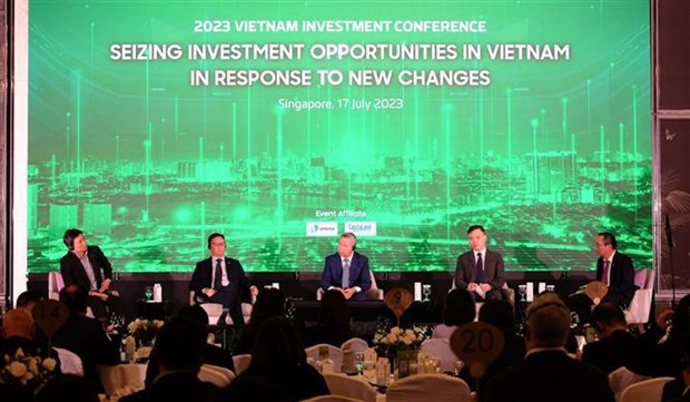Investment cooperation a highlight in Vietnam-Singapore ties: FM hinh anh 2