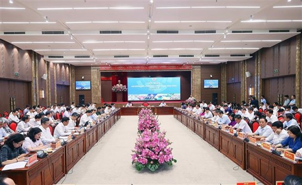 PM chairs Coordinating Council for Red River Delta Region’s meeting hinh anh 2