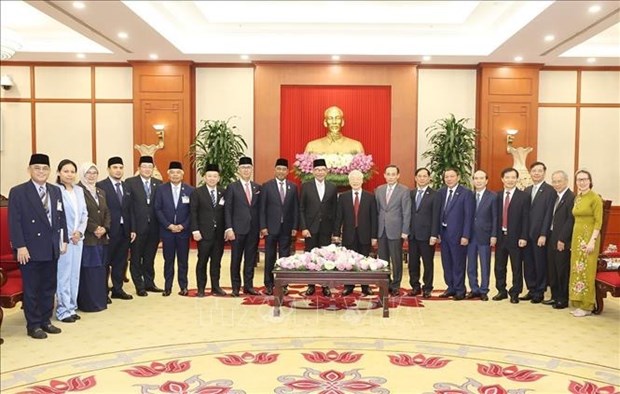 Ample room remains for Vietnam-Malaysia cooperation: Party chief hinh anh 2