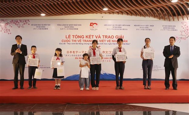 Da Nang students help promote Vietnam-Japan friendship hinh anh 1