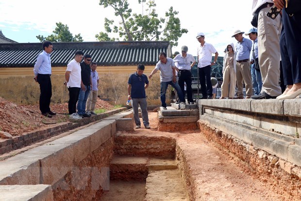 More archaeological findings about Can Chanh Palace revealed hinh anh 1