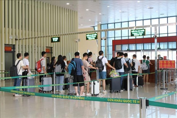 E-visa proves convenient at Lang Son’s border gate hinh anh 1