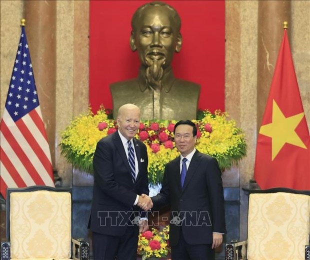 State leader meets with US President in Hanoi hinh anh 3
