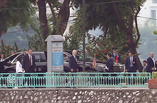 US President wraps up State visit to Vietnam hinh anh 1