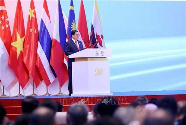 Vietnam hopes to become goods entrepot between ASEAN and China: PM hinh anh 3