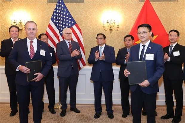 PM calls on US semiconductor firms to invest more in Vietnam hinh anh 2