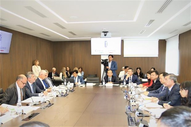 State Auditor General holds working session with President of Italian Court of Audit hinh anh 1