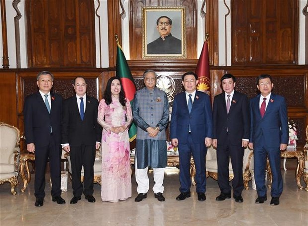 NA Chairman meets with President of Bangladesh hinh anh 2