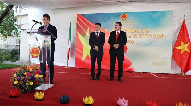 Mexico praises Vietnam's economic growth rate, achievements hinh anh 1