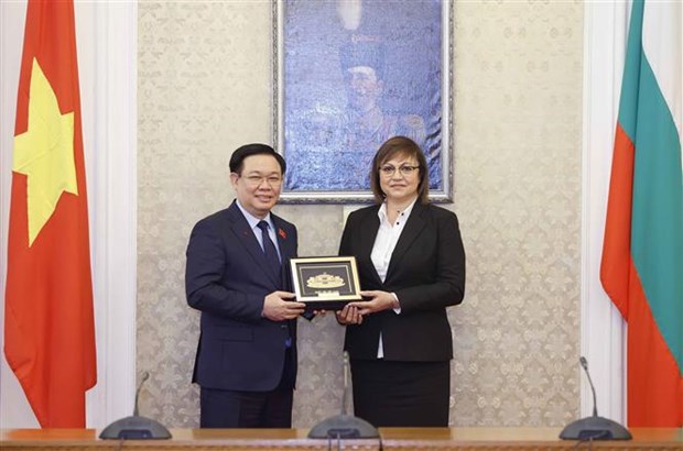 Vietnam resolved to strengthen ties with Bulgaria: top legislator hinh anh 1