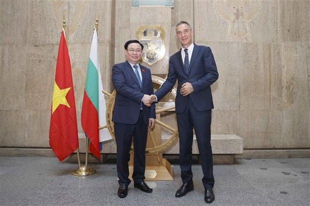 Vietnam resolved to strengthen ties with Bulgaria: top legislator hinh anh 3