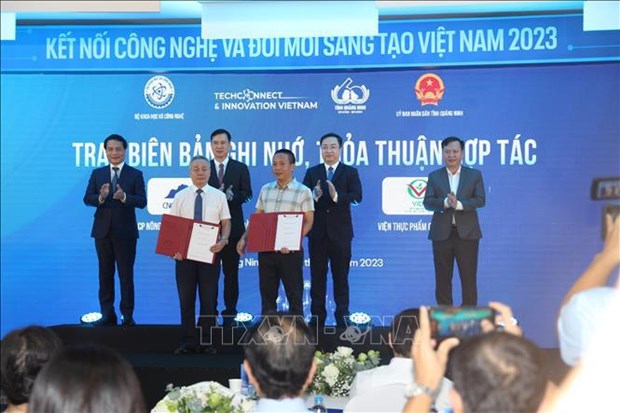 Forum discusses digital, green transformation for sustainable development hinh anh 1