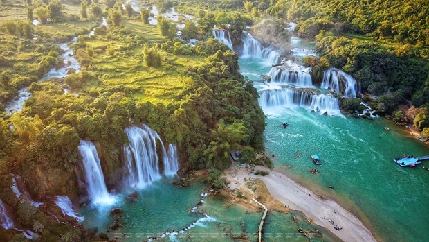 Free entrance for tourists to Ban Gioc Waterfall Festival hinh anh 1