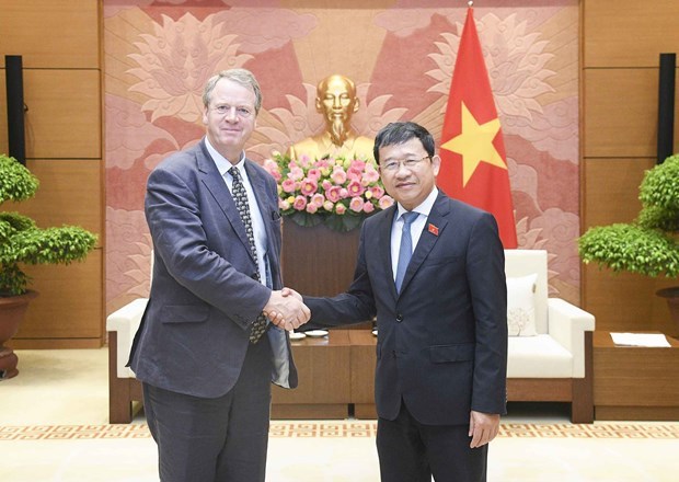 NA official receives UK’s Secretary of State for Scotland hinh anh 1