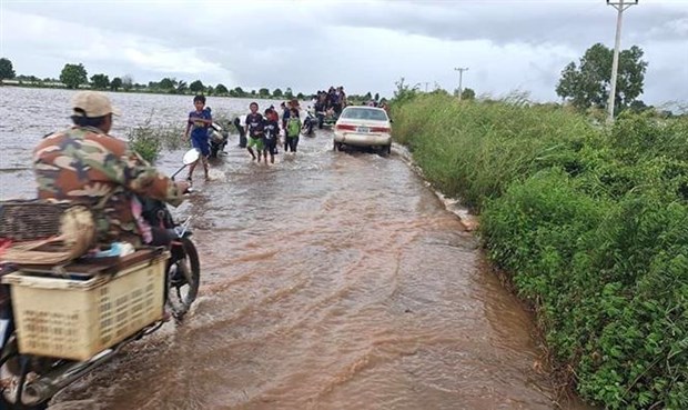 Cambodia’s 11 provinces hit by prolonged rains, floods hinh anh 1