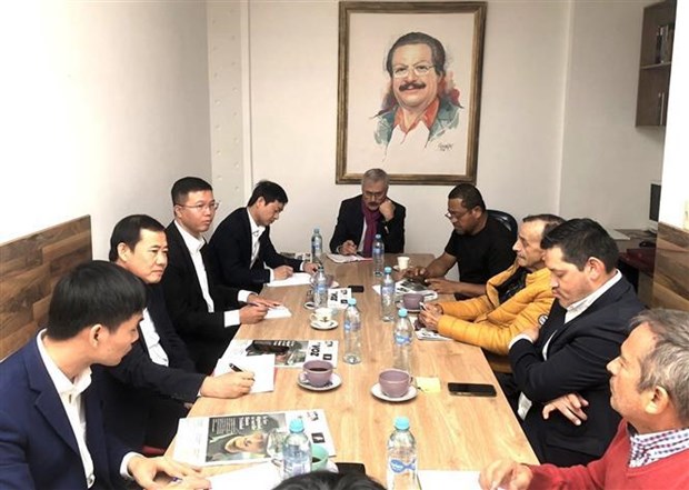 Communist Parties of Vietnam, Colombia tighten relations hinh anh 2