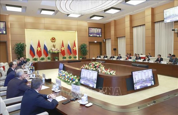 Top legislator holds talks with Russian State Duma Chairman in Hanoi hinh anh 2